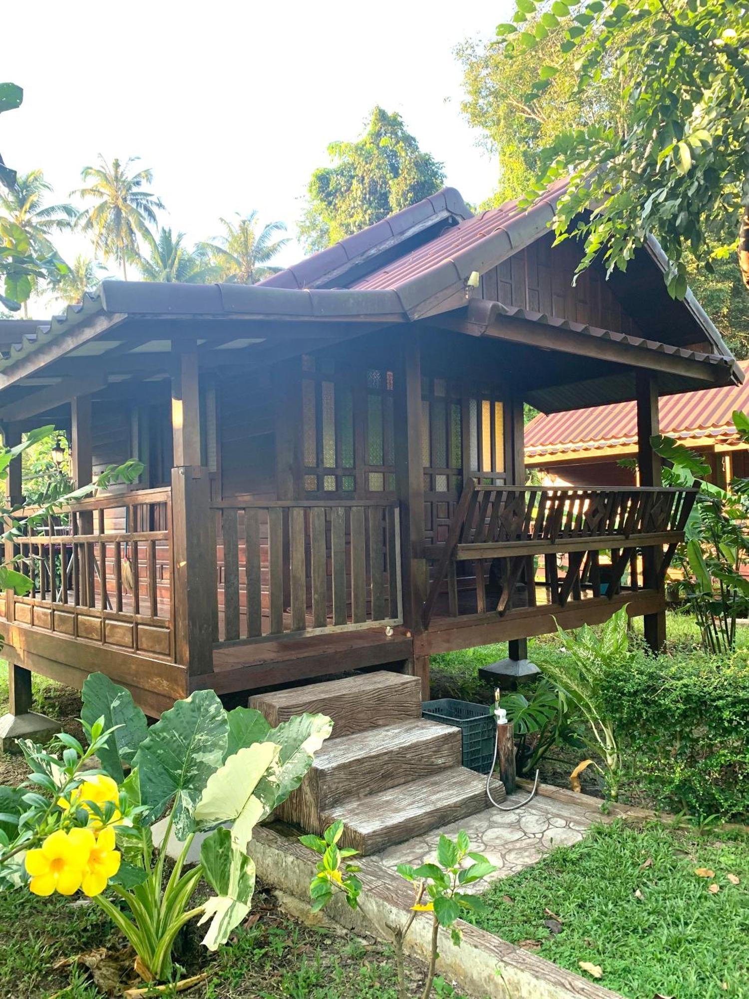 Kohkoodfarmstay Ko Kut Exteriör bild